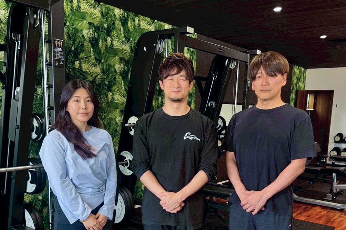 トレーナー集合写真